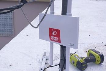 Digital equipment for wireless communications is mounted on a roof top. 