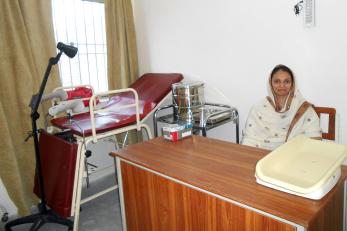 Pakistan has the third highest rate of maternal death in the world. We trained midwives like Zainab Umar to help change this by giving them the skills and support they need to keep women in their rural communities healthy during pregnancy. Photo: Mercy Corps