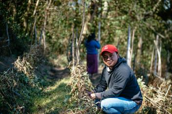 Nelson Morales of Mercy Corps helps young people in Guatemala learn to farm and save for the future so they don’t have to migrate elsewhere for opportunity. PHOTO: Corinna Robbins for Mercy Corps